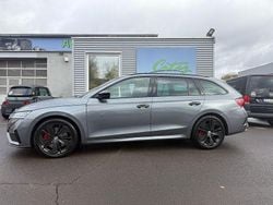 Grau Gebraucht 2022 Skoda Octavia RS Kombi | 28.980 € (Guter Preis)