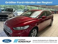 Rot Gebraucht 2015 Ford Mondeo Titanium Limousine | 13.478 € (Fairer Preis)