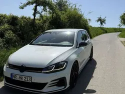 Weiß Gebraucht 2019 VW Golf VII GTI Kleinwagen | 23.999 € (Guter Preis)