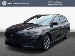 Agate black metallic Gebraucht 2024 Ford Focus ST-Line Limousine | 25.450 € (Fairer Preis)