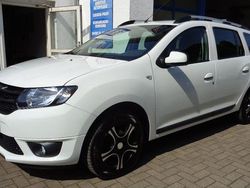 Weiß Gebraucht 2016 Dacia Logan MCV Lauréate Limousine | 7.650 € (Fairer Preis)