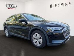 Schwarz Gebraucht 2021 Audi e-tron Basis SUV | 26.990 € (Fairer Preis)