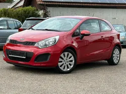 Rot Gebraucht 2012 Kia Rio Edition 7 Kleinwagen | 2.450 € (Guter Preis)