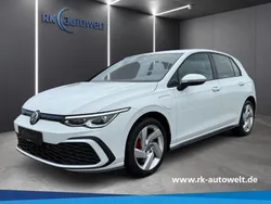 Weiss Gebraucht 2020 VW Golf VIII GTE Limousine | 21.490 € (Fairer Preis)