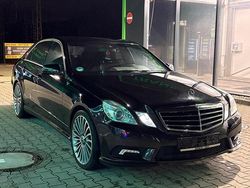 Schwarz Gebraucht 2011 Mercedes E220 Limousine | 11.500 € (Etwas zu teuer)