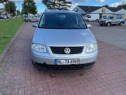 Grau Gebraucht 2006 VW Touran Goal Van / Kleinbus | 2.200 € (Fairer Preis)