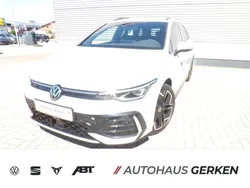 Blau Neu 2025 VW Golf VIII R-line Kombi | 35.860 € (Etwas zu teuer)