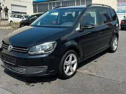 Schwarz Gebraucht 2011 VW Touran Van / Kleinbus | 9.250 € (Etwas zu teuer)