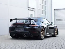 Silber Gebraucht 2023 Porsche Cayman GT4 Coupé | 178.262 € (Etwas zu teuer)