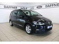 Schwarz Gebraucht 2017 VW Touran Comfortline Van / Kleinbus | 16.980 € (Fairer Preis)