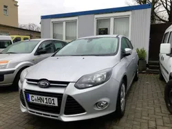Silber Gebraucht 2012 Ford Focus Titanium Limousine | 11.350 €