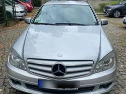 Silber Gebraucht 2009 Mercedes 180 Limousine | 6.000 €