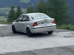 Gebraucht 2004 Ford Focus Ghia Limousine | 2.300 € (Fairer Preis)