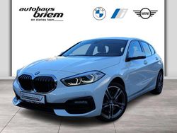 Weiß Gebraucht 2022 BMW 120 Sport Line Kleinwagen | 21.990 € (Guter Preis)