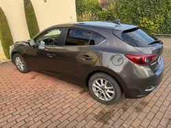 Grau Gebraucht 2017 Mazda 3 Exclusive-Line Limousine | 11.500 € (Fairer Preis)