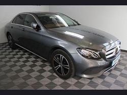 Grau Gebraucht 2016 Mercedes E200 Avantgarde Limousine | 19.900 € (Superpreis)