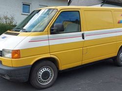 Gelb Gebraucht 2004 VW T5 Van | 5.350 € (Fairer Preis)