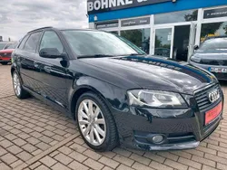 Schwarz Gebraucht 2010 Audi A3 Sportback Ambition Kombi | 8.299 € (Fairer Preis)