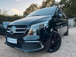 Schwarz Gebraucht 2019 Mercedes V220 Exclusive Van / Kleinbus | 37.990 € (Teuer)