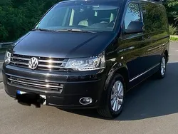 Schwarz Gebraucht 2014 VW T5 Highline Van | 23.100 €