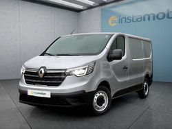 Grau Gebraucht 2022 Renault Trafic Van | 24.299 € (Fairer Preis)