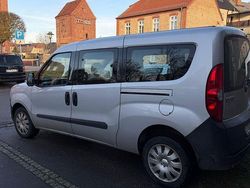 Silber Gebraucht 2018 Opel Combo Abholung | 9.500 €