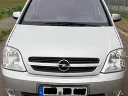 Silber Gebraucht 2004 Opel Meriva Cosmo Van / Kleinbus | 1.999 € (Fairer Preis)
