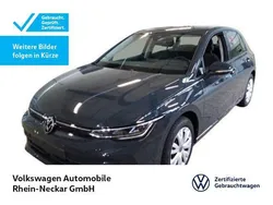 Grau Gebraucht 2024 VW Golf VIII Life Limousine | 24.991 € (Fairer Preis)