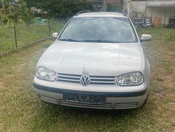 Silber Gebraucht 1999 VW Golf IV Kombi | 1.199 €