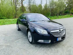 Blau Gebraucht 2011 Opel Insignia Limousine | 8.199 €