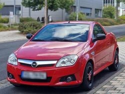 Rot Gebraucht 2005 Opel Tigra Cabrio | 2.000 € (Fairer Preis)