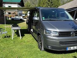 Blau Gebraucht 2015 VW T5 Beach Van | 36.000 €