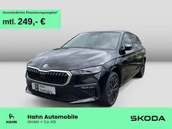 Schwarz Neu 2025 Skoda Scala Tour Kleinwagen | 25.880 € (Fairer Preis)