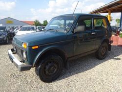Grün Gebraucht 2011 Lada niva SUV | 1.900 €