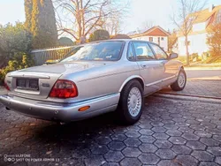 Silber Gebraucht 2000 Jaguar XJ Executive Limousine | 6.300 €