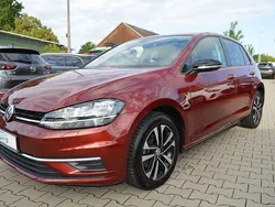 Cranberry red metallic Gebraucht 2019 VW Golf VII IQ Drive Limousine | 16.900 € (Guter Preis)