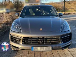 Grau Gebraucht 2021 Porsche Cayenne SUV | 50.900 € (Superpreis)