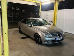 Grau Gebraucht 2009 Mercedes C220 Limousine | 6.300 € (Fairer Preis)
