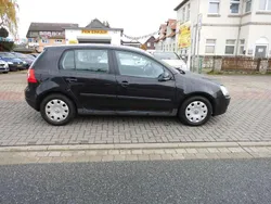 Schwarz Gebraucht 2004 VW Golf IV Limousine | 3.100 € (Teuer)