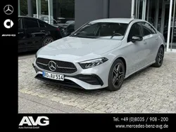 Grau Gebraucht 2025 Mercedes A200 AMG Limousine | 39.900 € (Teuer)