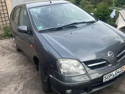 Grau Gebraucht 2005 Nissan Almera Tino Acenta+ Van / Kleinbus | 600 € (Superpreis)