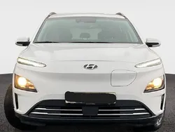 Weiß Gebraucht 2021 Hyundai Kona Select SUV | 14.900 € (Fairer Preis)