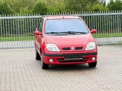 Rot Gebraucht 2003 Renault Scénic Expression Van / Kleinbus | 1.999 € (Fairer Preis)