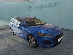Blau Gebraucht 2023 Ford Focus ST-Line Kombi | 27.650 € (Etwas zu teuer)