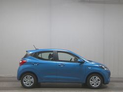 Blau Gebraucht 2021 Hyundai i10 Kleinwagen | 9.480 € (Guter Preis)