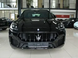 Schwarz Gebraucht 2023 Maserati Grecale SUV | 67.800 € (Fairer Preis)