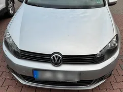 Grau Gebraucht 2011 VW Golf VI Kleinwagen | 5.500 € (Fairer Preis)