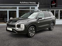 Schwarz Neu 2025 Mitsubishi Outlander P-HEV Plus SUV | 44.390 € (Superpreis)