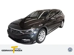 Grau Gebraucht 2024 VW Passat R-line Kombi | 31.940 € (Fairer Preis)
