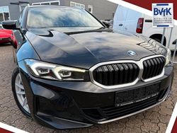 Schwarz Gebraucht 2023 BMW 318 Sport Line Kombi | 23.900 € (Guter Preis)